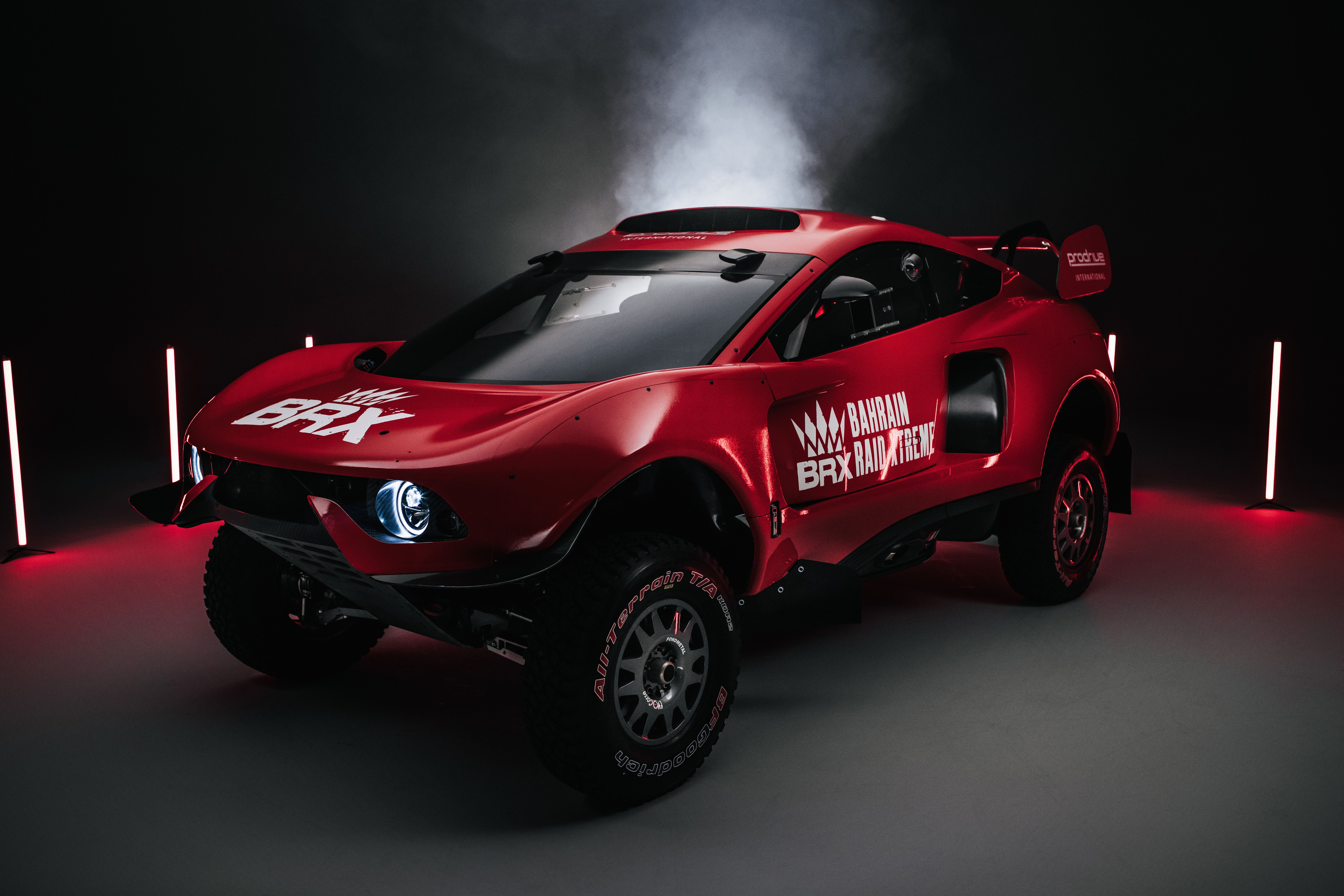 Bahrain Raid Xtreme reveals its striking racing red livery (1)