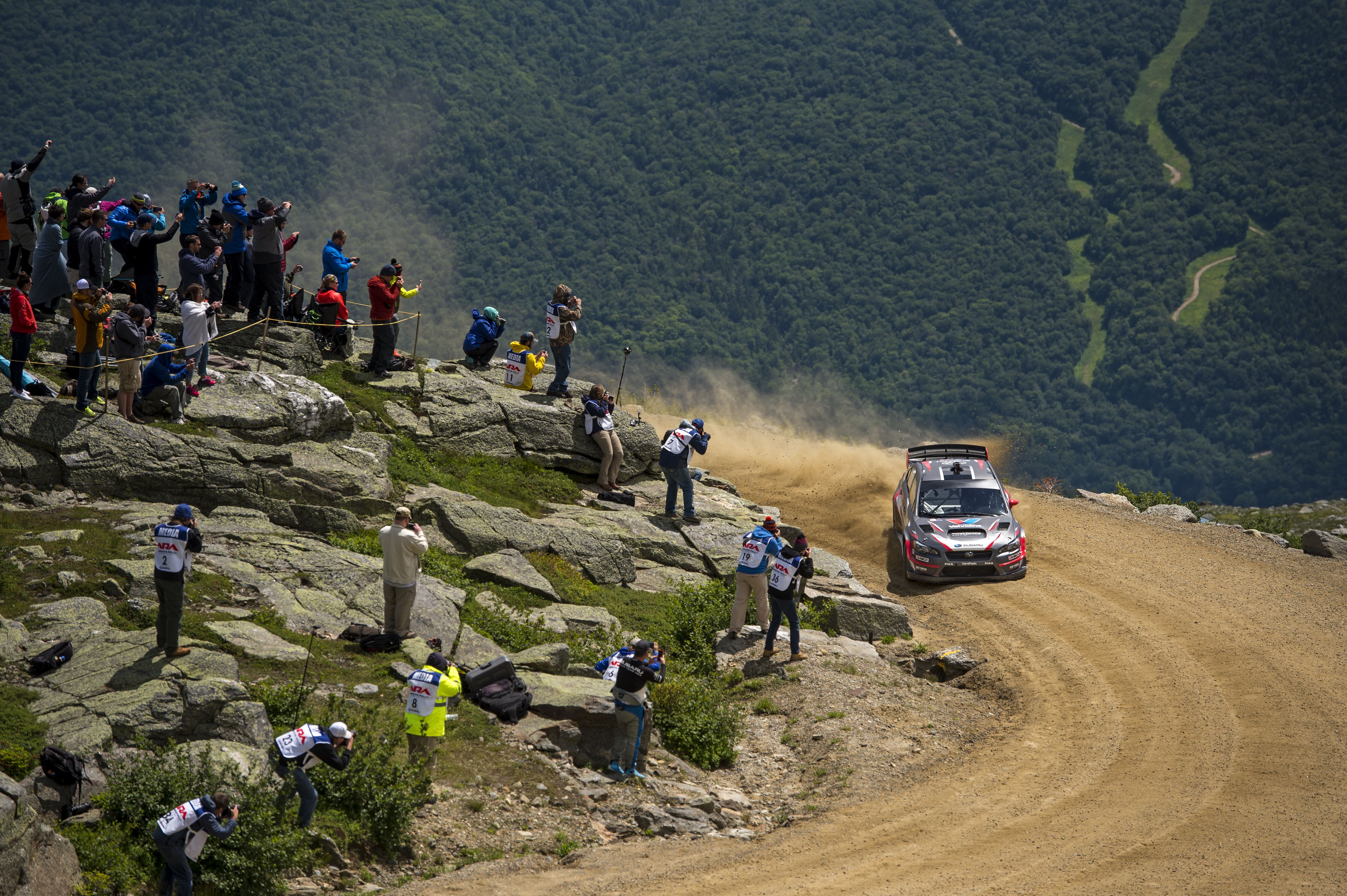 Travis_Pastrana_slides_to_victory_and_a_new_record_time_at_the_Mt_Washington_Hillclimb__photoBH